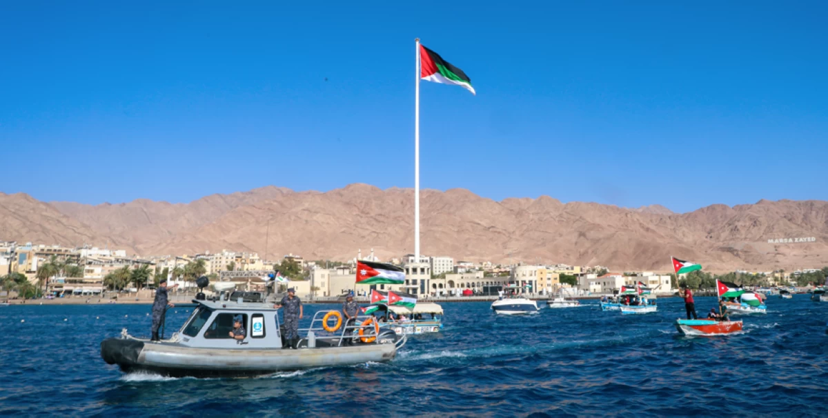As part of celebrations marking Jordan’s 79th Independence Day, the Gulf of Aqaba organises a festive boat parade led by the Naval Force and Royal Boats (Photo courtesy of Aqaba Special Economic Zone Authority)