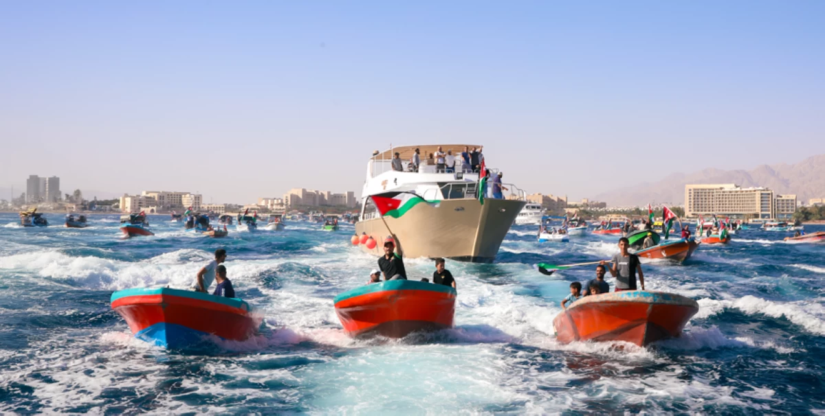 As part of celebrations marking Jordan’s 79th Independence Day, the Gulf of Aqaba organises a festive boat parade led by the Naval Force and Royal Boats (Photo courtesy of Aqaba Special Economic Zone Authority)