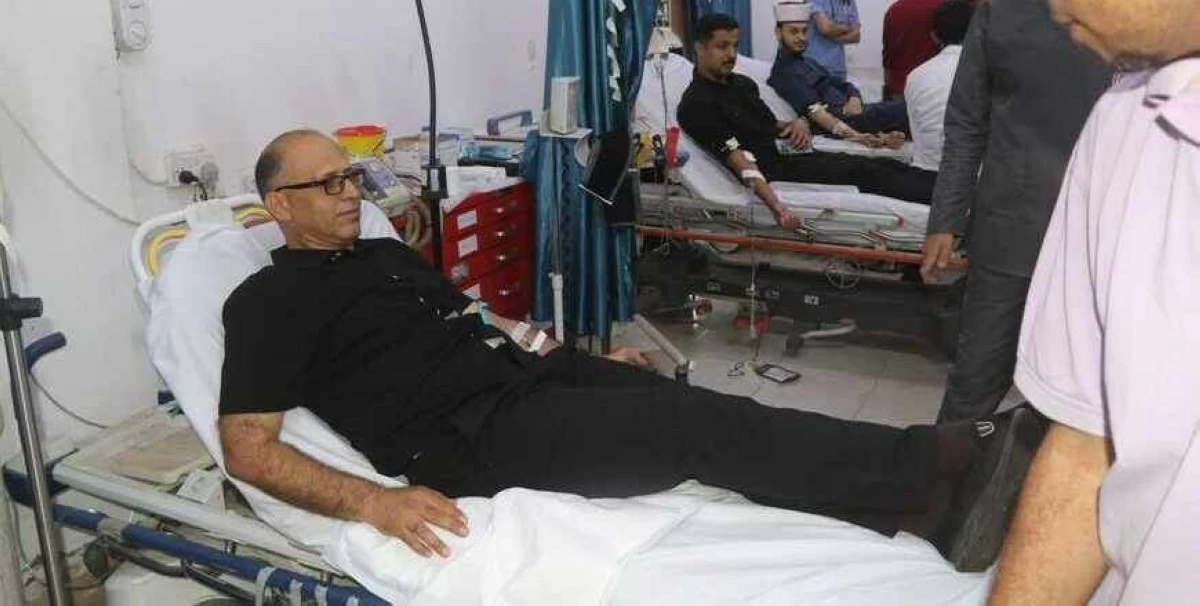 The Jordanian field hospital in northern Gaza carries out a blood donation campaign in conjunction with the Kingdom’s 79th Independence Day (Petra photo)
