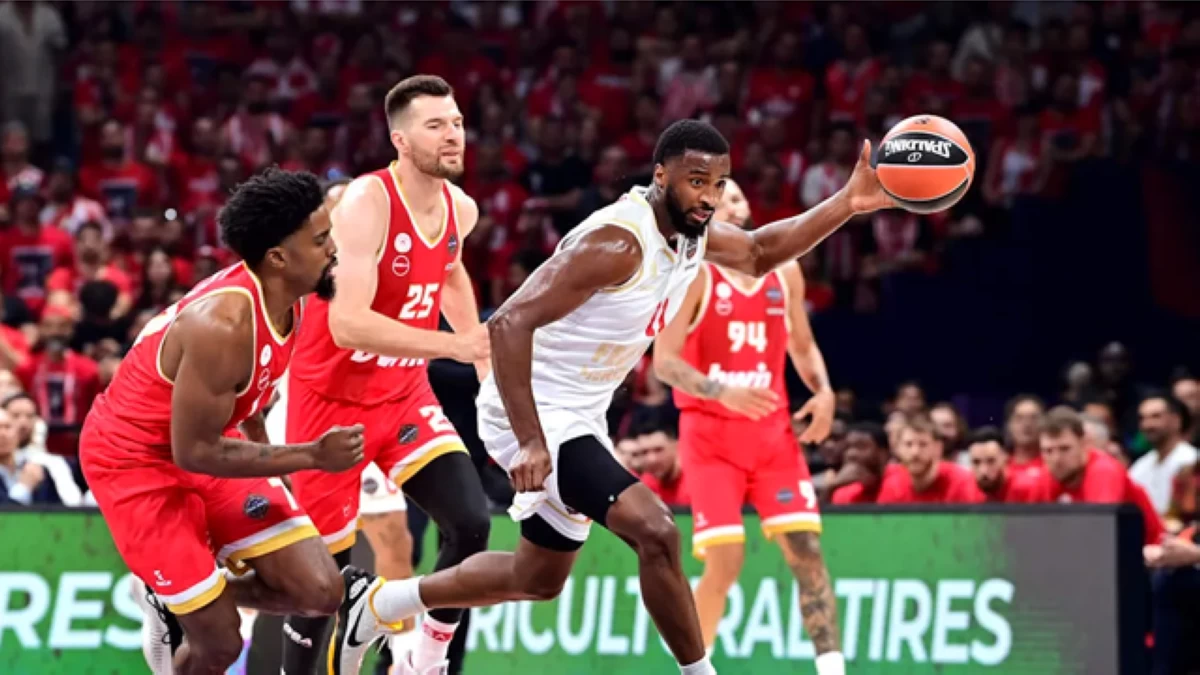 Alpha Dialo, the 27-year-old forward, pulled off a complete performance in the semifinal against Olympiacos (Photo of EuroLeague)
