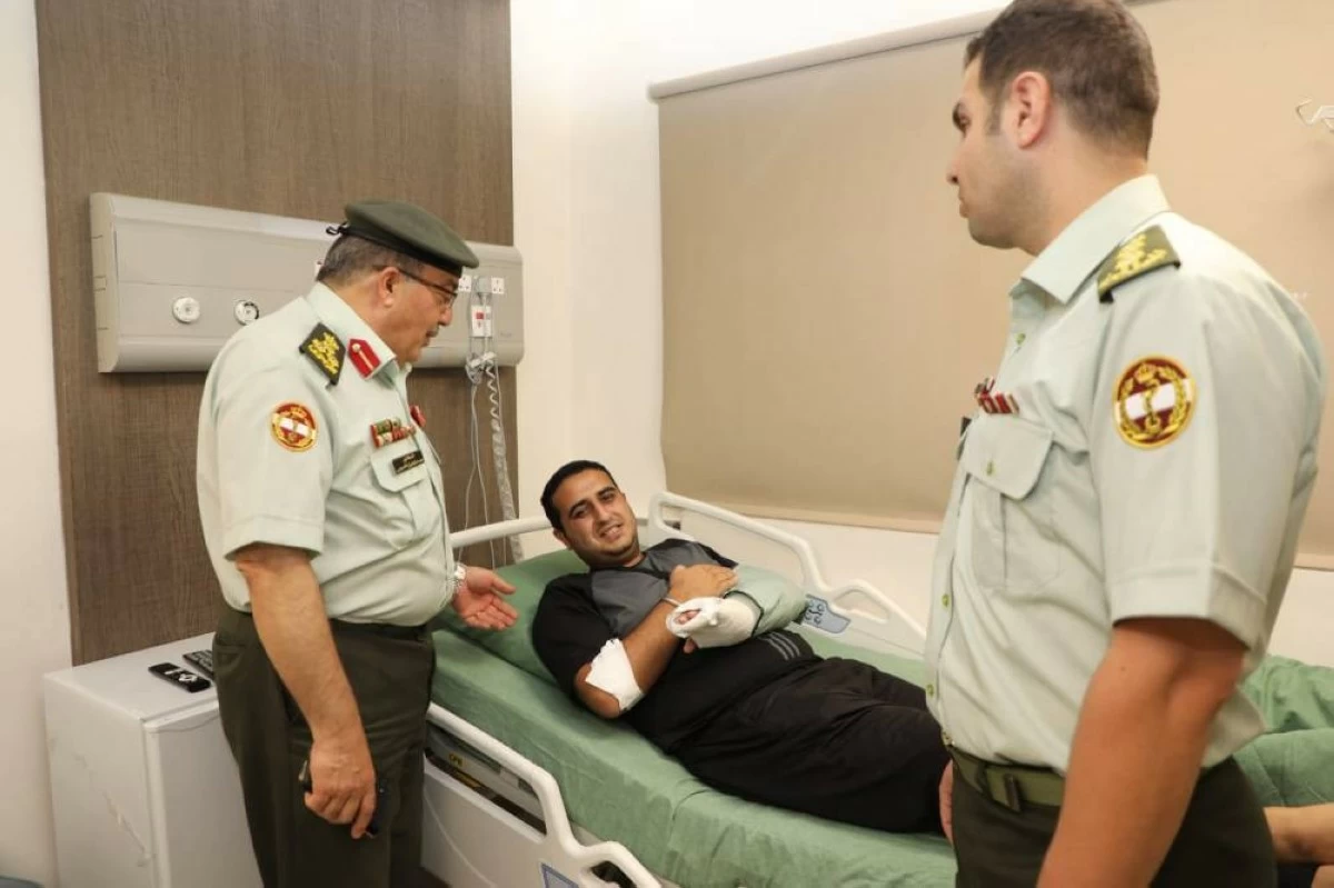 The injured medic was transported by land to the King Hussein Medical Centre, where he is currently receiving specialised care under the supervision of a dedicated medical team (Petra photo)