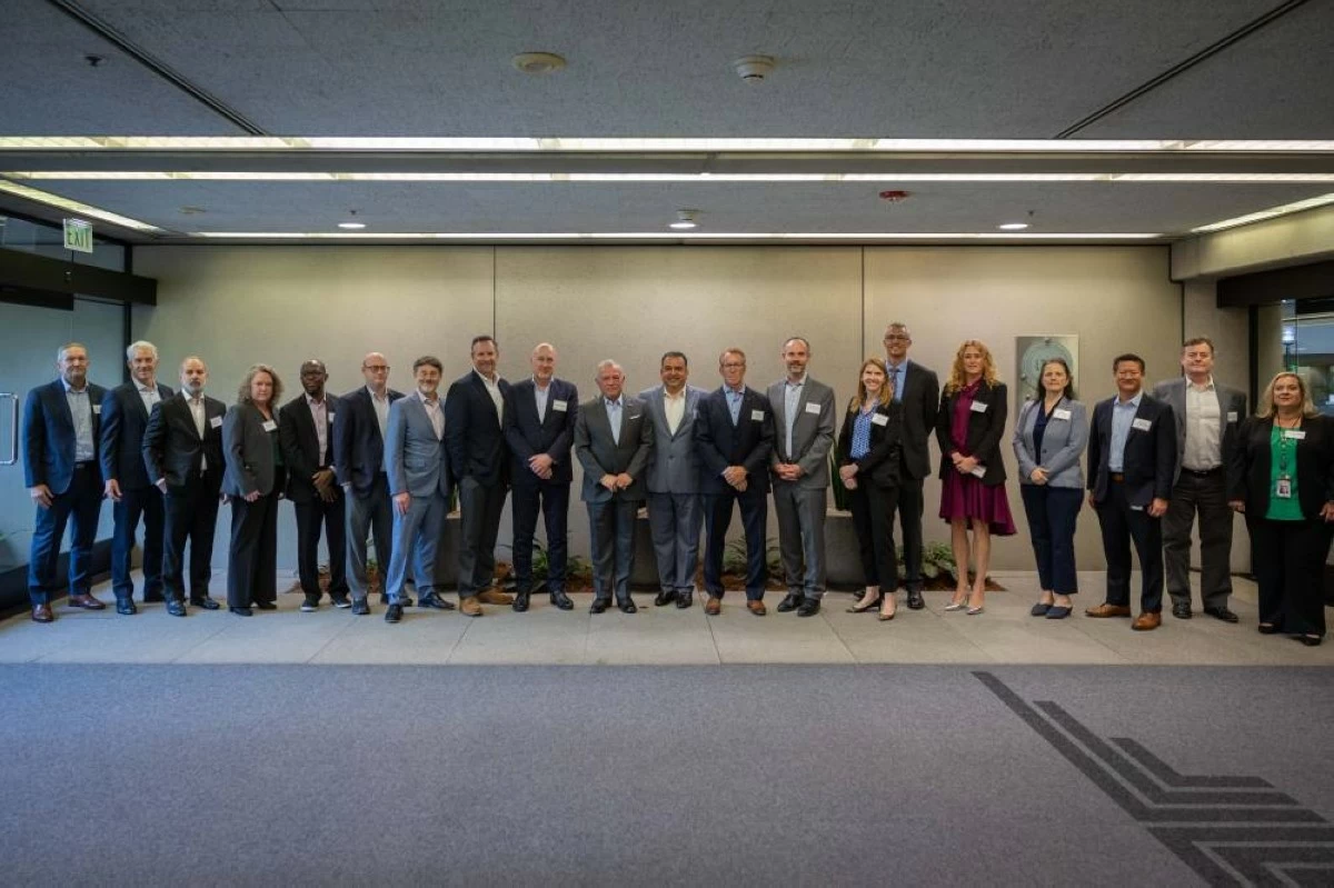 His Majesty King Abdullah, during a visit to the California Public Employees’ Retirement System (CalPERS) headquarters in the United States, highlighted investment opportunities in Jordan and the potential for collaboration with major US investors
(Photo courtesy of Royal Court)