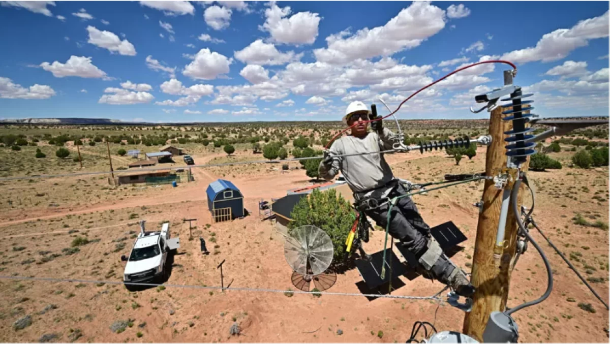 Most of the United States was electrified in the 1930s, but efforts in the Navajo Nation only began in the 1960s, and there are still not enough power lines (AFP photo)