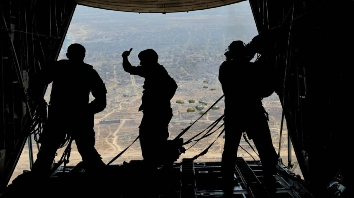 The Jordan Armed Forces- Arab Army (JAF) on Sunday conducts seven airdrops of humanitarian aid into the besieged Gaza Strip, in cooperation UAE, France, Germany and Belgium (JAF photo)