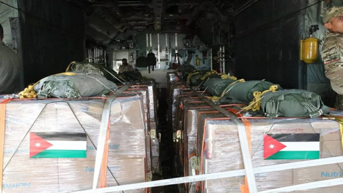 The Jordan Armed Forces- Arab Army (JAF) on Sunday conducts seven airdrops of humanitarian aid into the besieged Gaza Strip, in cooperation UAE, France, Germany and Belgium (JAF photo)