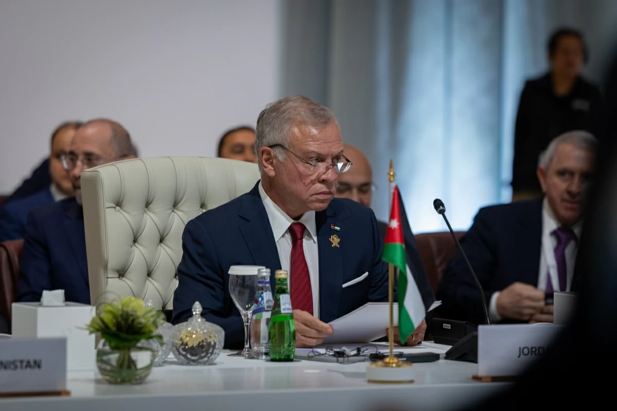 His Majesty King Abdullah heads Jordan’s delegation at the emergency Arab-Islamic Summit to address Israel’s attack on Qatar, in Doha, and delivers a speech (Photo courtesy of Royal Court)