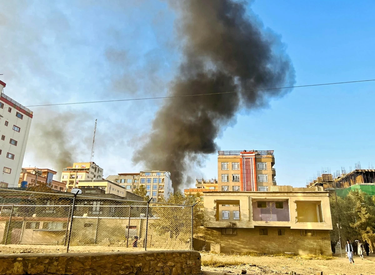 Smoke rises up from the site of explosions in Kabul on October 15, 2025, amid heavy border clashes between Afghanistan and Pakistan (AFP photo)