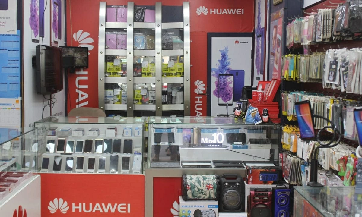 The Kingdom imports around 1.34 million mobile devices valued at JD123 million between January and September 2025 (Photo by Ahmad Khlaifat)
