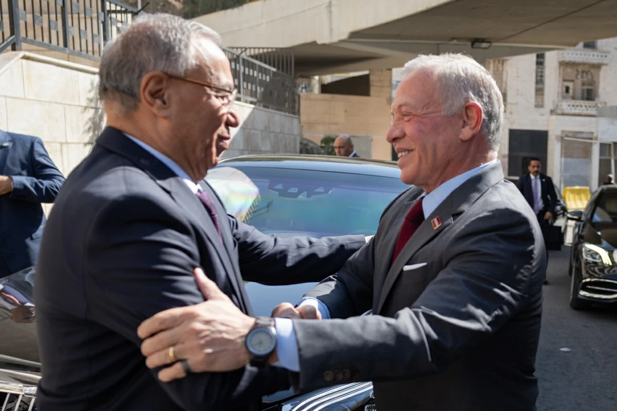 His Majesty King Abdullah visited the Judicial Council on Monday, and expressed appreciation for the ongoing efforts of the judiciary to uphold the rule of law and establish justice (Royal Court photos)