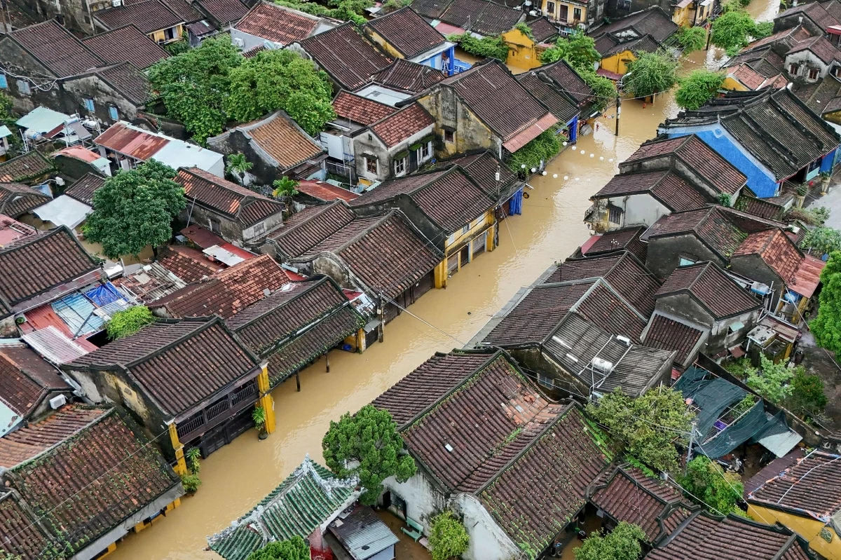 Vietnam flood death toll hits 40 as Typhoon Kalmaegi looms | Jordan Times