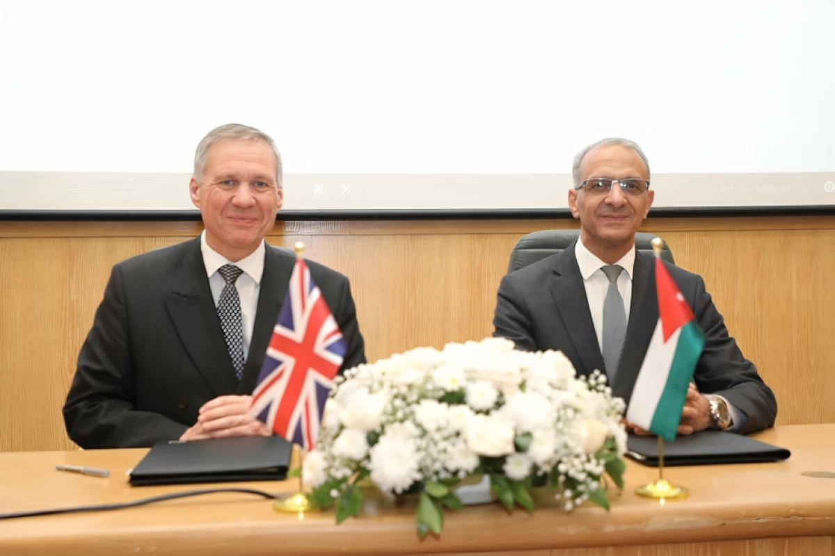 The Audit Bureau of Jordan and the United Kingdom’s National Audit Office signs a Memorandum of Understanding (Photo Courtesy of Audit Bureau of Jordan)
