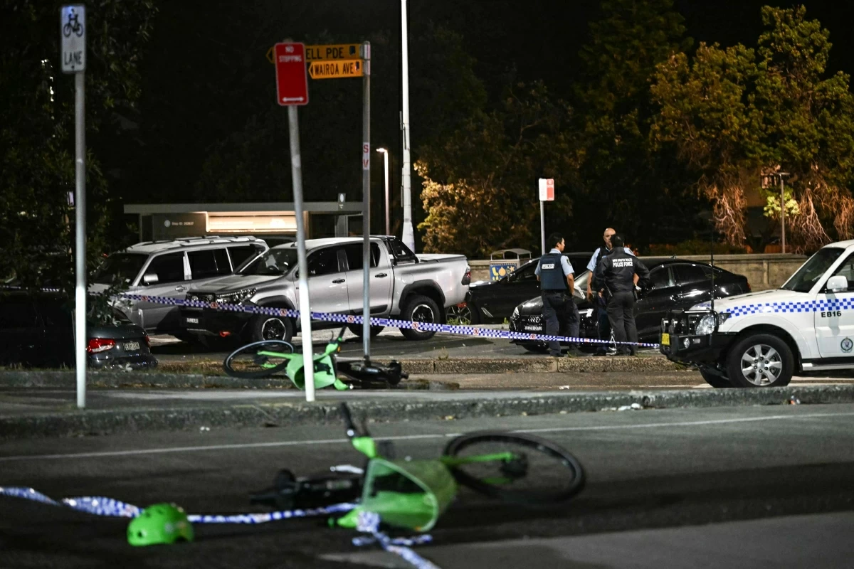 Police work at the scene after a shooting incident at Bondi Beach in Sydney on December 14, 2025
(AFP photo)