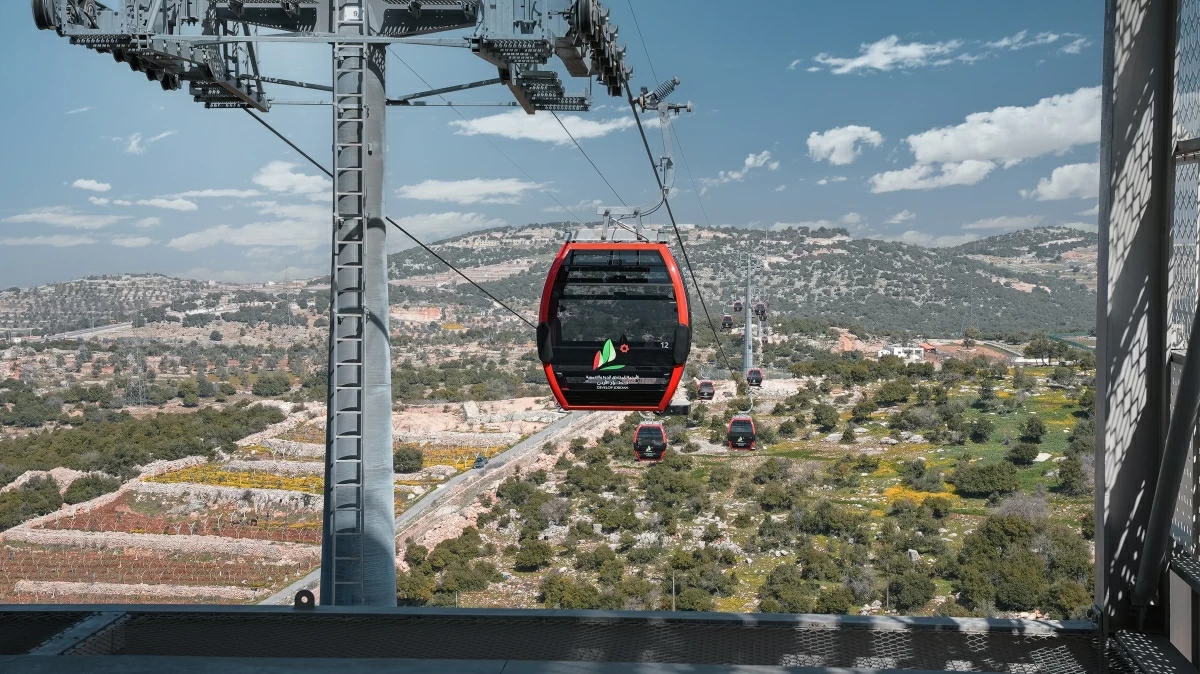 The Ajloun Cable Car offers a remarkable 20-minute journey spanning 5 kilometres, beginning at the historic Ajloun Castle, passing over Eshtafina, and returning to the castle (Photo courtesy of Teleferic Ajloun)