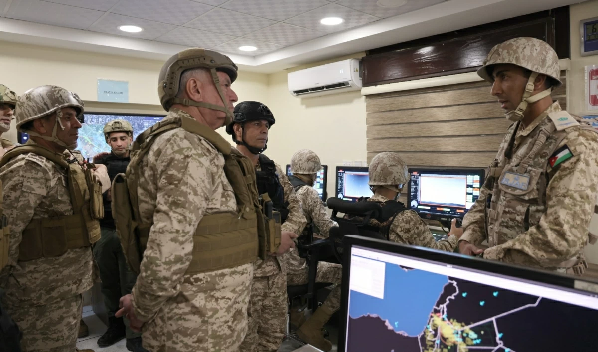 Chairman of the Joint Chiefs of Staff, Maj. Gen. Yousef Ahmed Huneiti on Tuesday visits the Hawk Missile Unit, Mod/20 (JAF photo)
