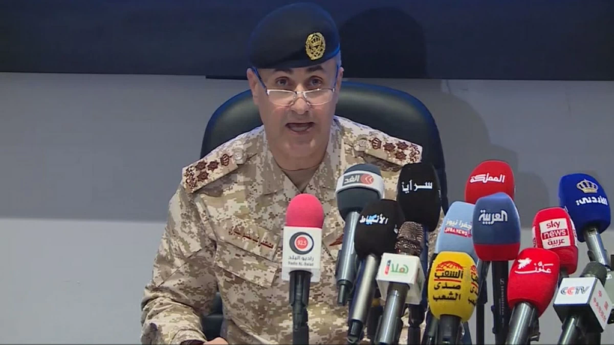 Director of Military Media Brig. Gen. Mustafa Hiyari speaks during a press briefing on Saturday (Al Mamlaka photo) 