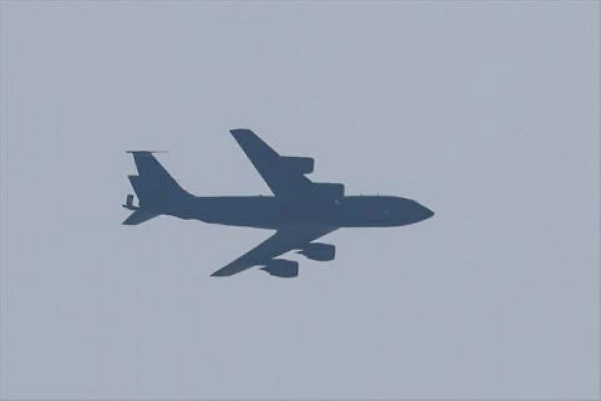 A US Air Force Boeing KC-135 Stratotanker aerial-refuelling aircraft flies over Tel Aviv on March 4, 2026
(AFP Photo)