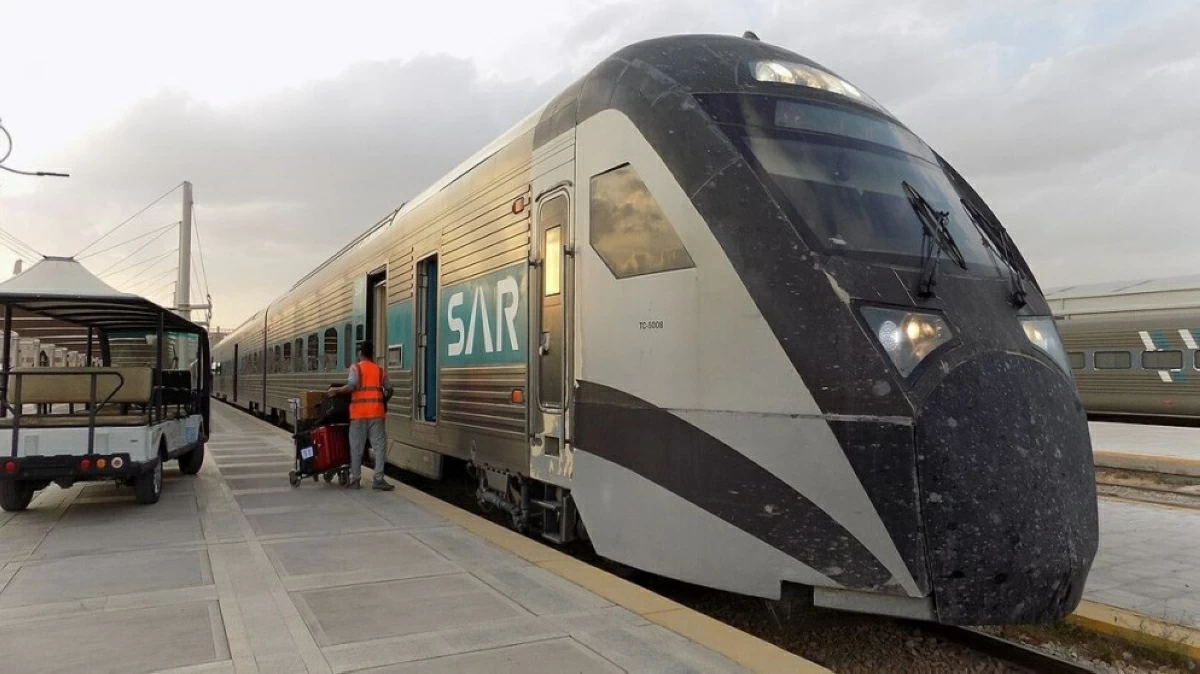 The rail service would provide a direct route from Eastern Province ports to Jordan and northern neighbouring countries (SAR photo)
