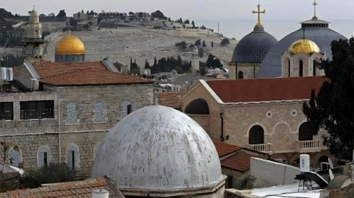 A view of Jerusalem's Old City with the Dome of the Rock on the left and the two domes of the Holy Sepulchre Church on the right (Photo courtesy Vatican News)