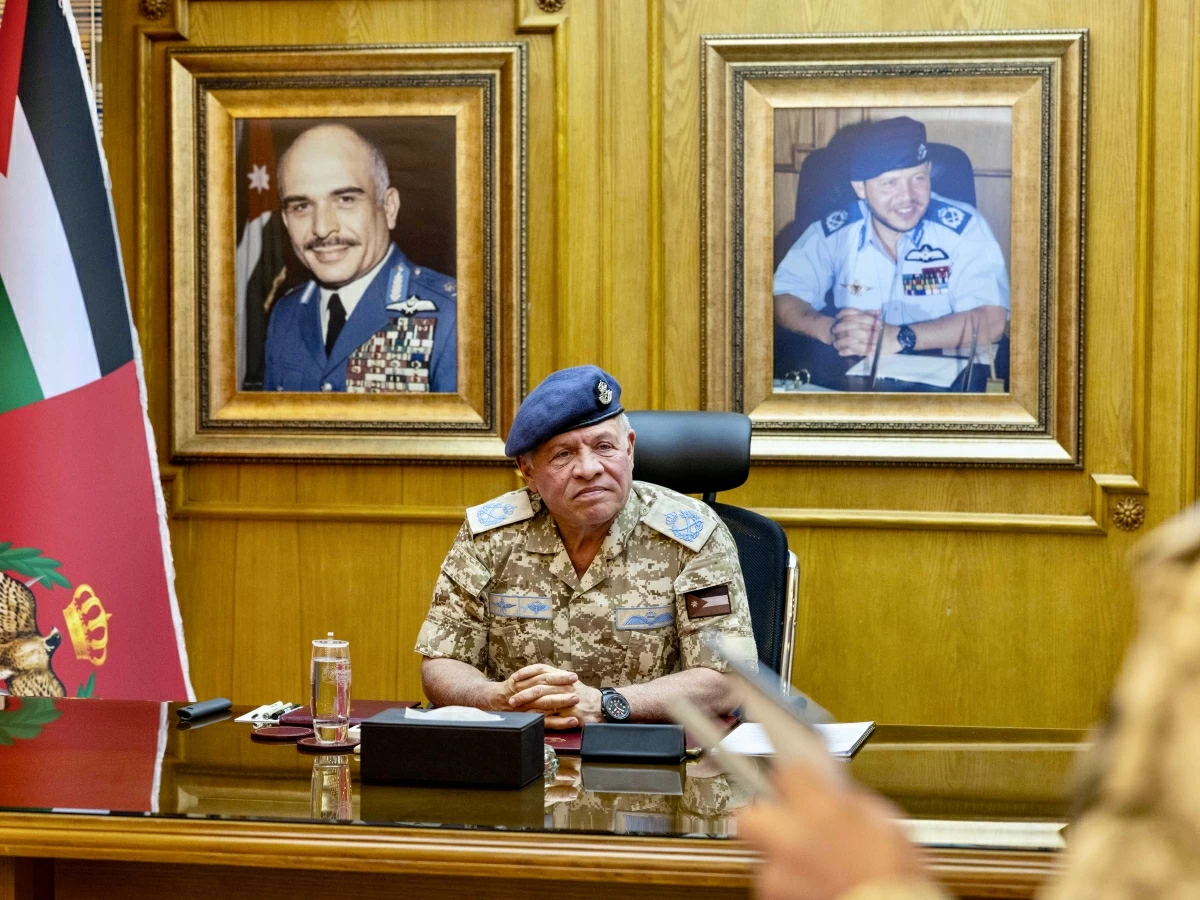 His Majesty King Abdullah, the Supreme Commander of the Jordan Armed Forces-Arab Army, visits the Royal Jordanian Air Force (RJAF) Command on Monday (Photo courtesy of Royal Court)