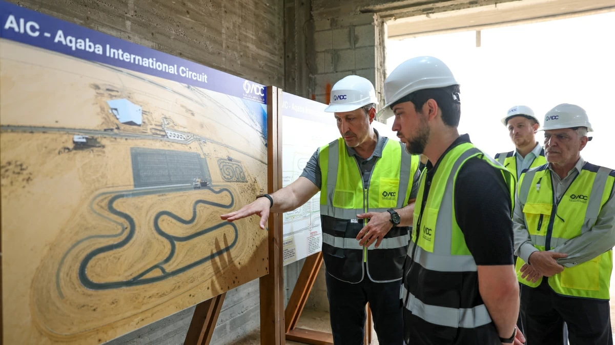 Crown Prince checks on progress of Aqaba International Circuit, City Park projects
