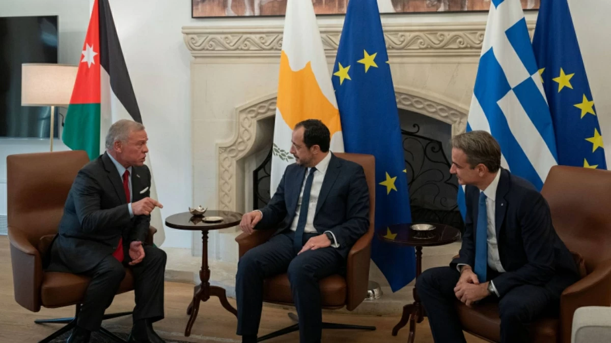 
His Majesty King Abdullah, Cypriot President Nikos Christodoulides, and Greek Prime Minister Kyriakos Mitsotakis during a Trilateral Summit in Nicosia on November 27, 2024 (JT file photo)