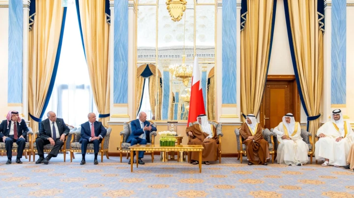 Senate president meets with Bahraini Crown Prince in Manama 