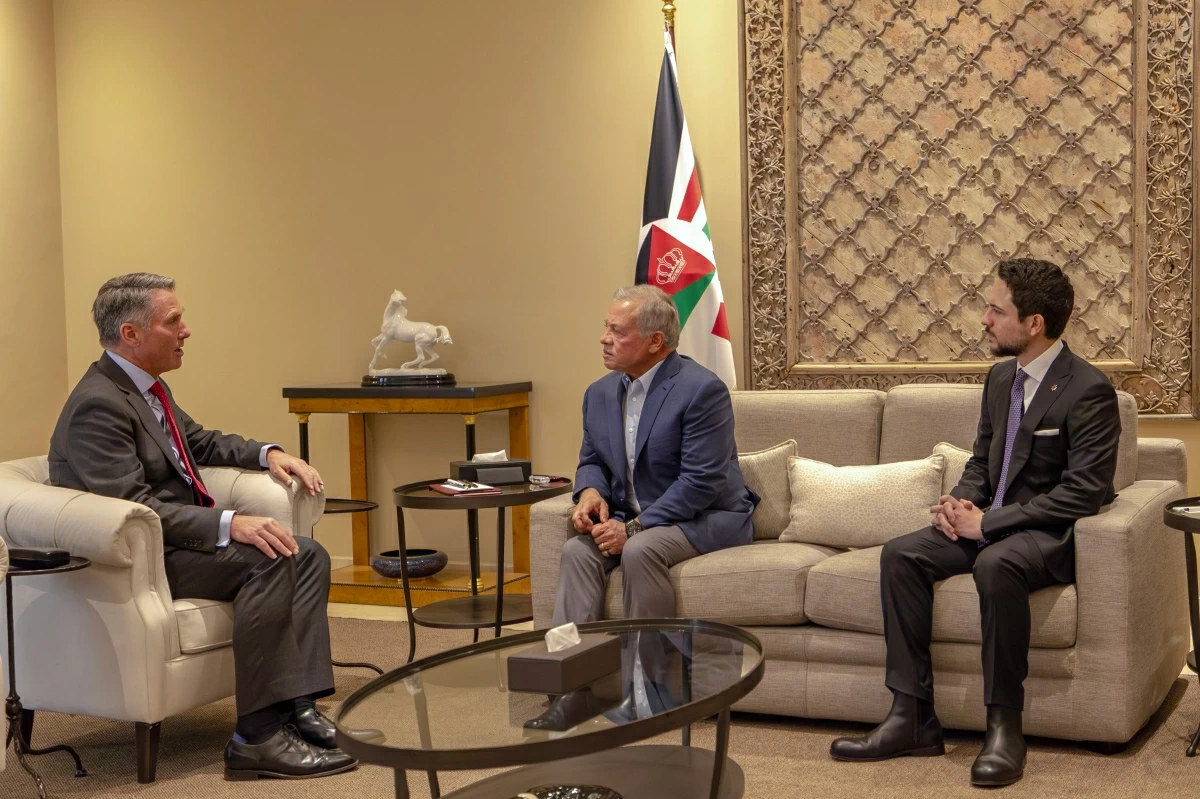 His Majesty King Abdullah receives on Sunday Australia Deputy Prime Minister and Minister for Defence Richard Marles (Photo courtesy of Royal Court)