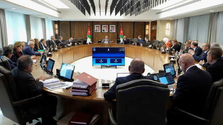 Cabinet approves merger of civil, military consumer corporations