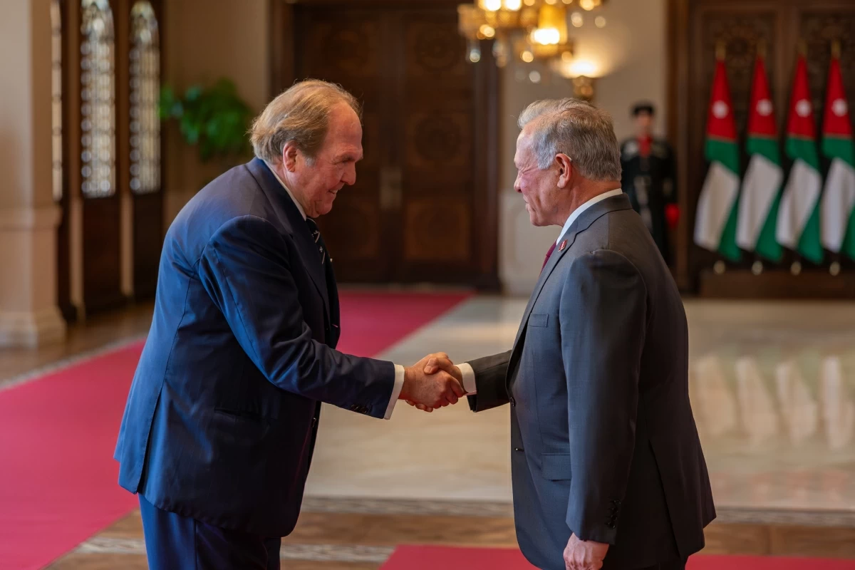 His Majesty King Abdullah accepts the credentials of Ambassador of the Sovereign Military Order of Malta to Jordan Giangiacomo Serena di Lapigio, during a ceremony at Basman Palace (Photo courtesy of Royal Court)