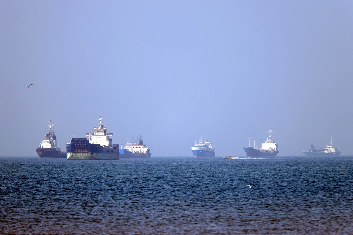 In this picture obtained from Iran's ISNA news agency on May 4, 2026, vessels are pictured anchored in the Strait of Hormuz off Bandar Abbas in southern Iran (AFP photo)