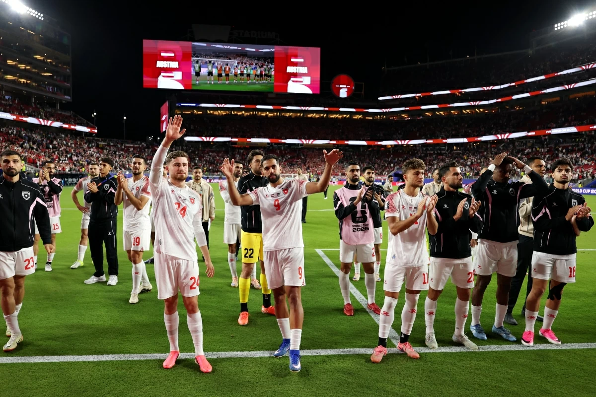 Players of Jordan applaud fans after the team's 1-3 defeat in the FIFA World Cup 2026 Group J match between Austria and Jordan at San Francisco Bay Area Stadium on June 16, 2026 in Santa Clara, California (AFP photo)