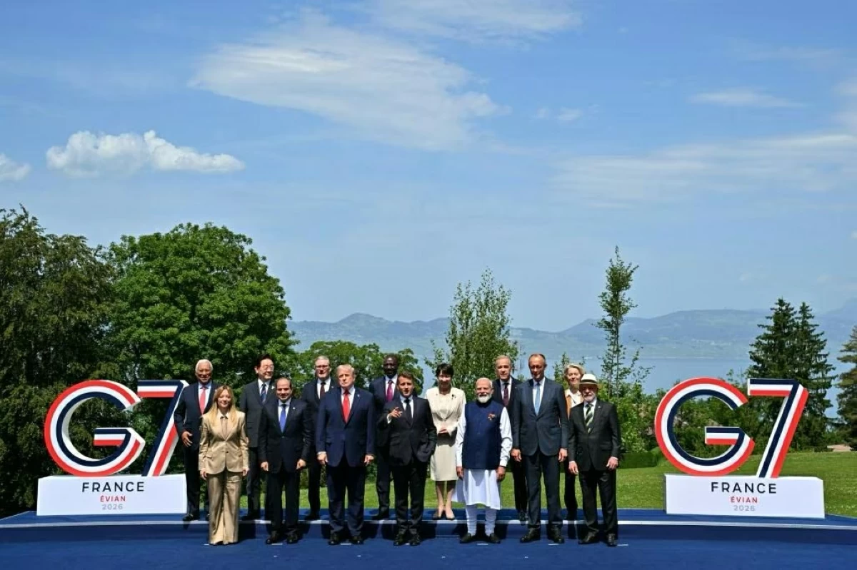 The G7 leaders have sought to bridge differences (AFP photo)