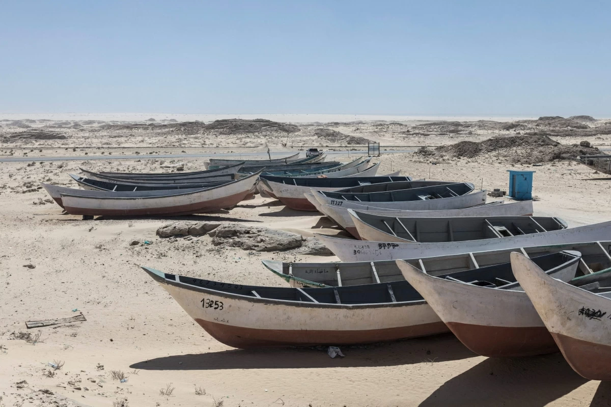 Confiscated pirogues used for illegal migration are seen at a Mauritanian Coast Guards outpost in Nouadhibou, on April 23, 2026. Thousands of West Africans have ended up in Nouadhibou, Mauritania’s economic capital, hoping to board pirogues to Spain’s Canary Islands, just two days away by sea (AFP photo)