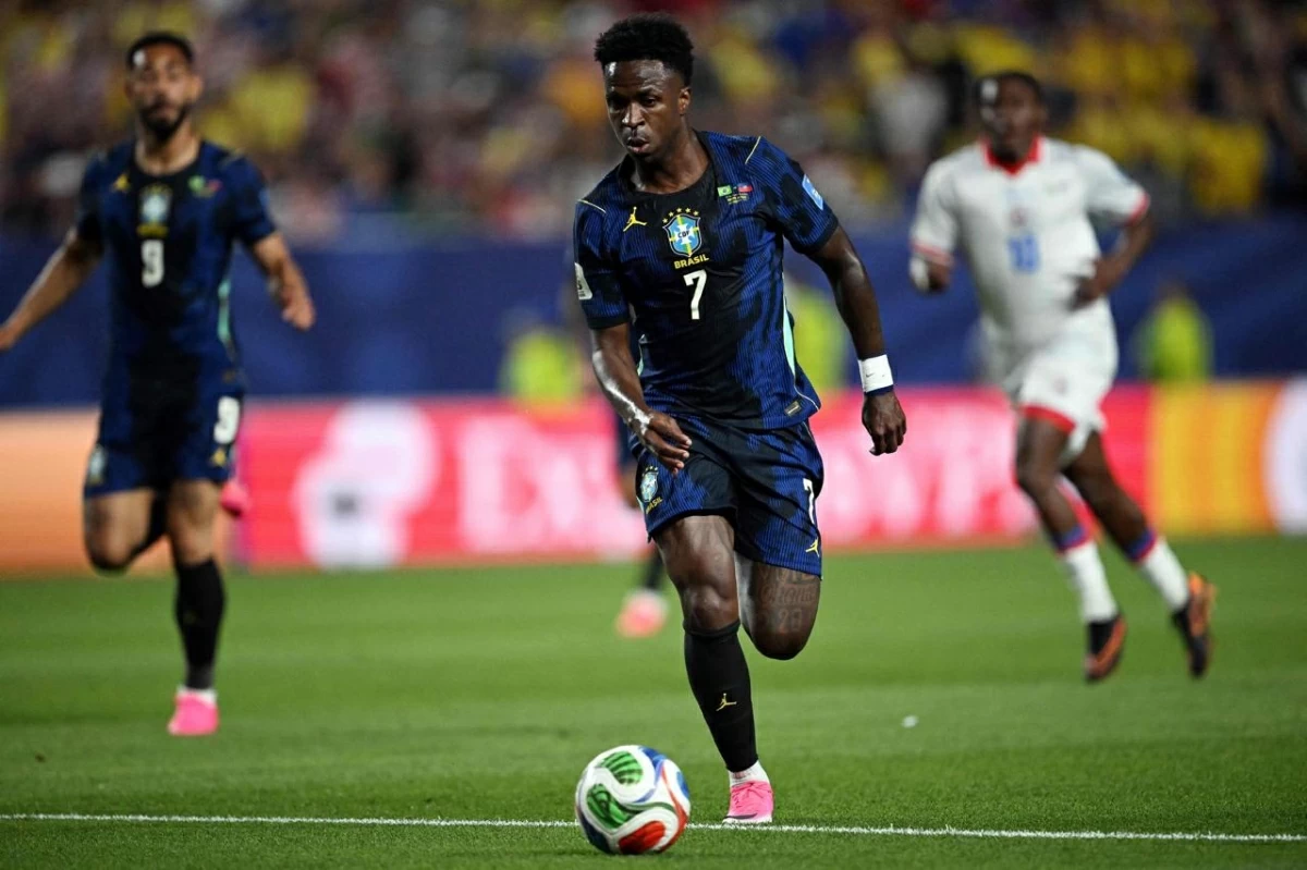Brazil's forward Vinicius Junior controls the ball during the 2026 World Cup Group C football match between Brazil and Haiti at the Philadelphia Stadium in Philadelphia on June 19, 2026 (AFP photo)