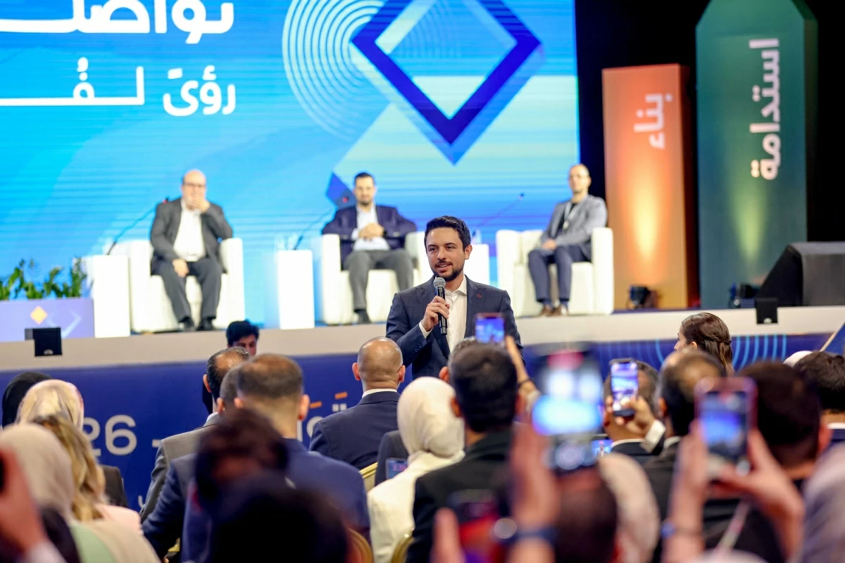 HRH Crown Prince Hussein speaks to participants at the Tawasol 2026 on May 16
(Photo courtesy of Royal Court)