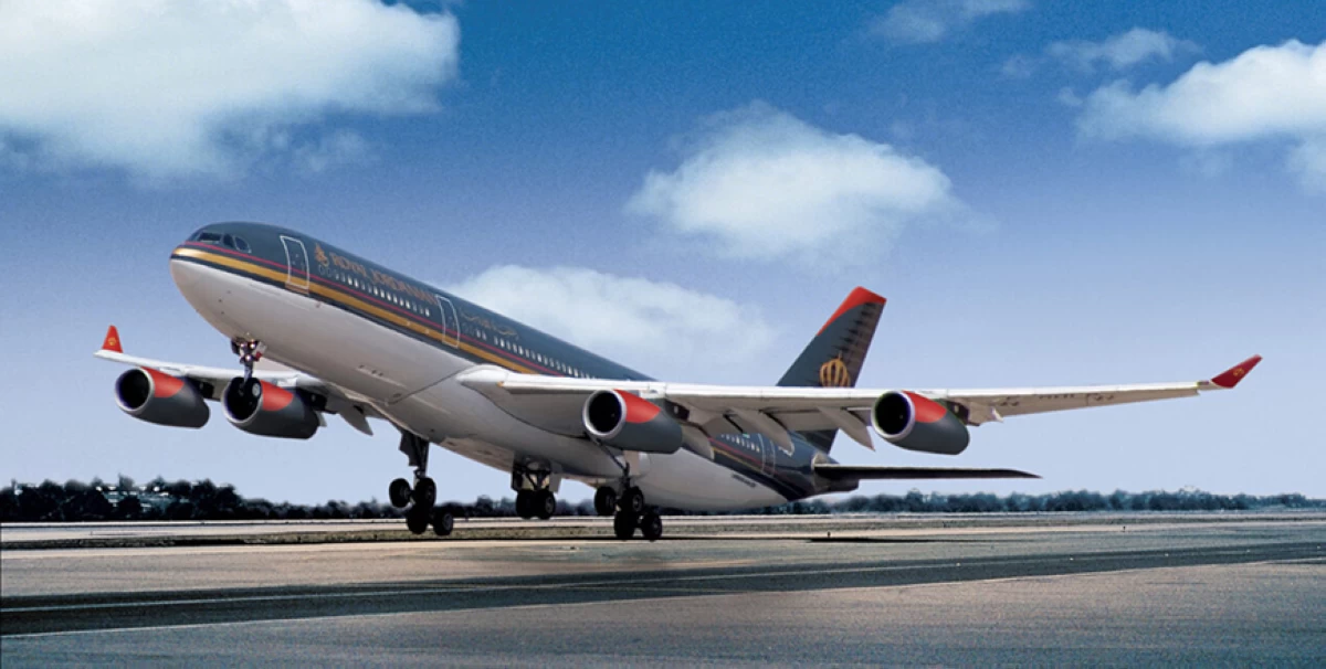 Royal Jordanian Airlines says that a collision involving the bus transporting the crew of flight RJ8261 from John F. Kennedy International Airport to their place of accommodation resulted in the death of one crew member (File photo)