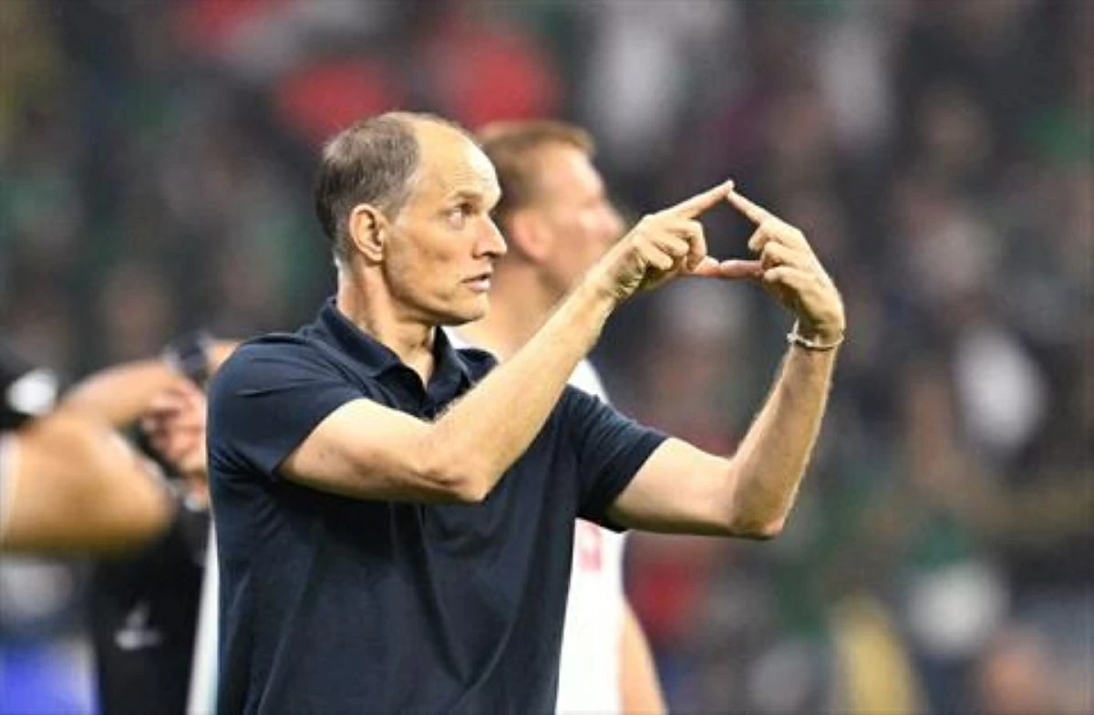 England's German head coach Thomas Tuchel gestures on the touchline during the 2026 World Cup round of 16 football match between Mexico and England at the Mexico City Stadium in Mexico City on July 5, 2026 (AFP photo)