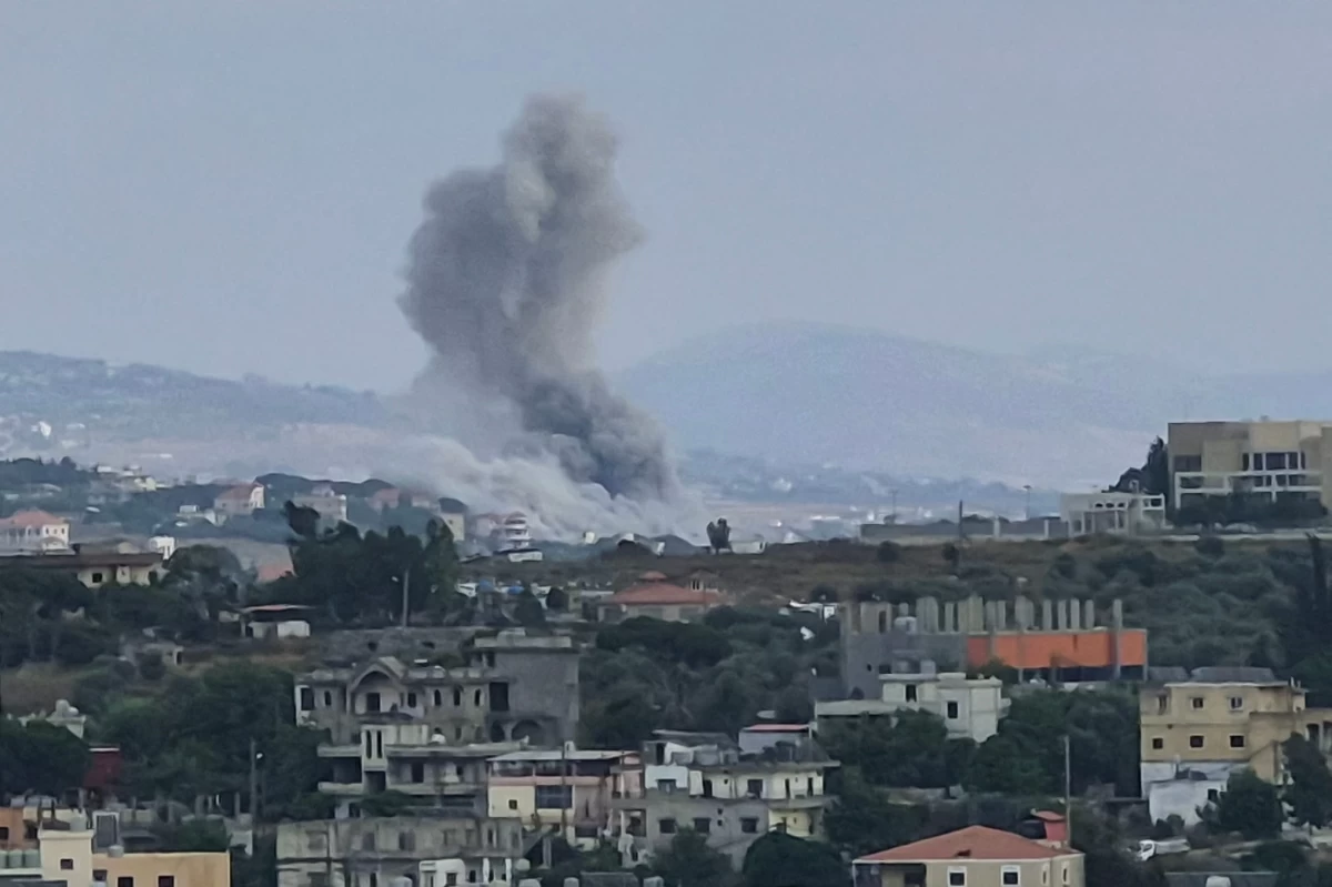 Smoke rises from the site of an Israeli airstrike on the southern village of Nabatieh Al Faouqa on July 5, 2026 (AFP photo) 
