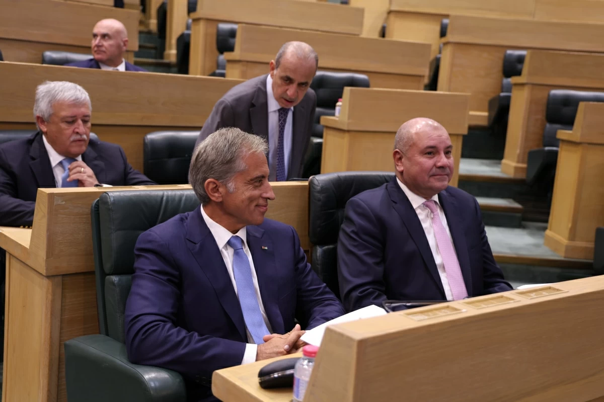The Lower House on Sunday opens the first sitting of its extraordinary session (Photos by Ahmad Khleifat) 