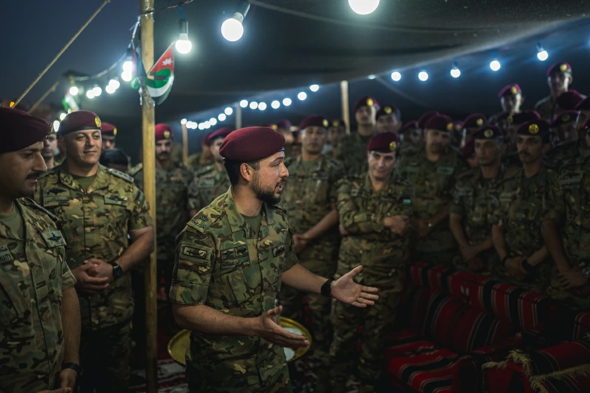 Members of the 101st Special Battalion, a unit of the King Abdullah II Royal Special Forces, held aceremony on Monday to mark the conclusion of His Royal Highness Crown Prince Al Hussein’s service asthe battalion’s Deputy Commander (Photo courtesy of Royal Court)