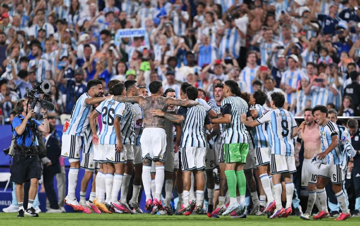 Argentinaplayers celebrate after the 3-1 victory during the FIFA World Cup 2026 Quarter Final match between Argentina and Switzerland at Kansas City Stadium on July 11in Kansas City, Missouri (AFP photo)