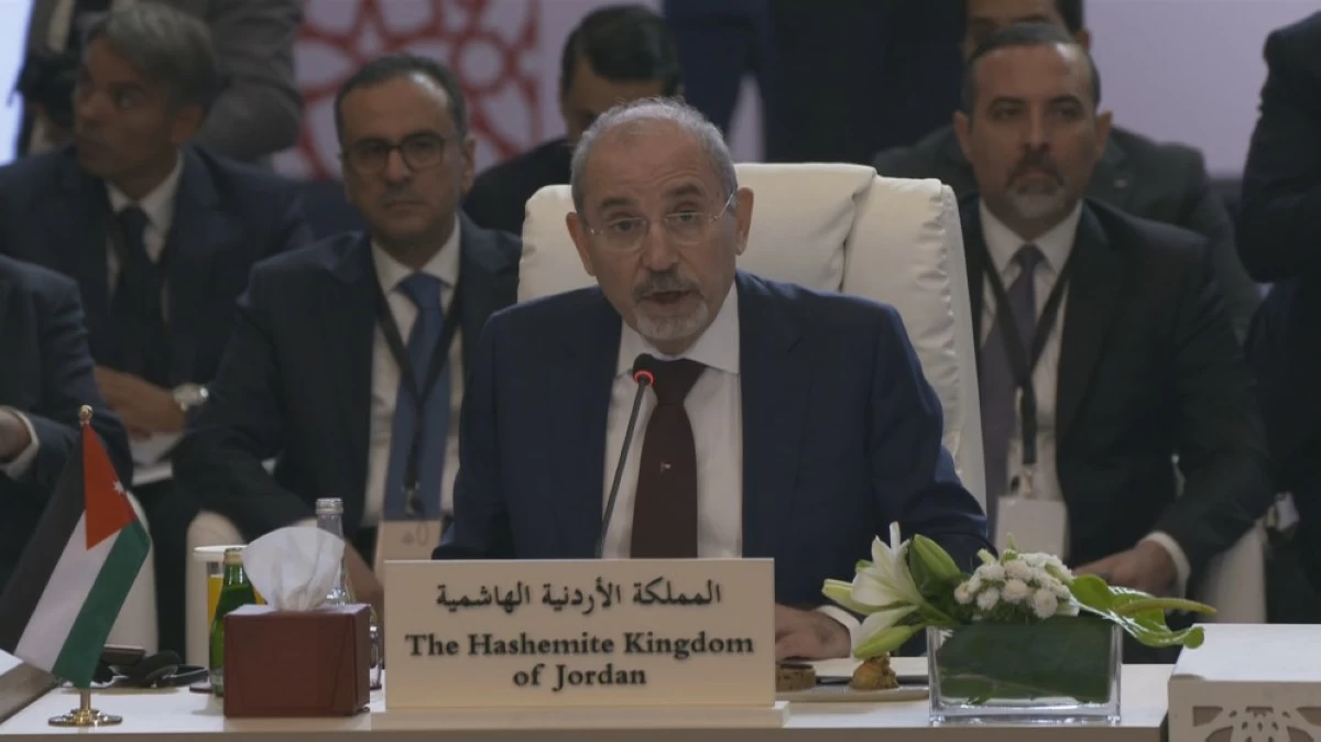 Safadi urges int’l action to stop Israel’s ‘systematic’ attacks, ‘provocative’ policies in Jerusalem