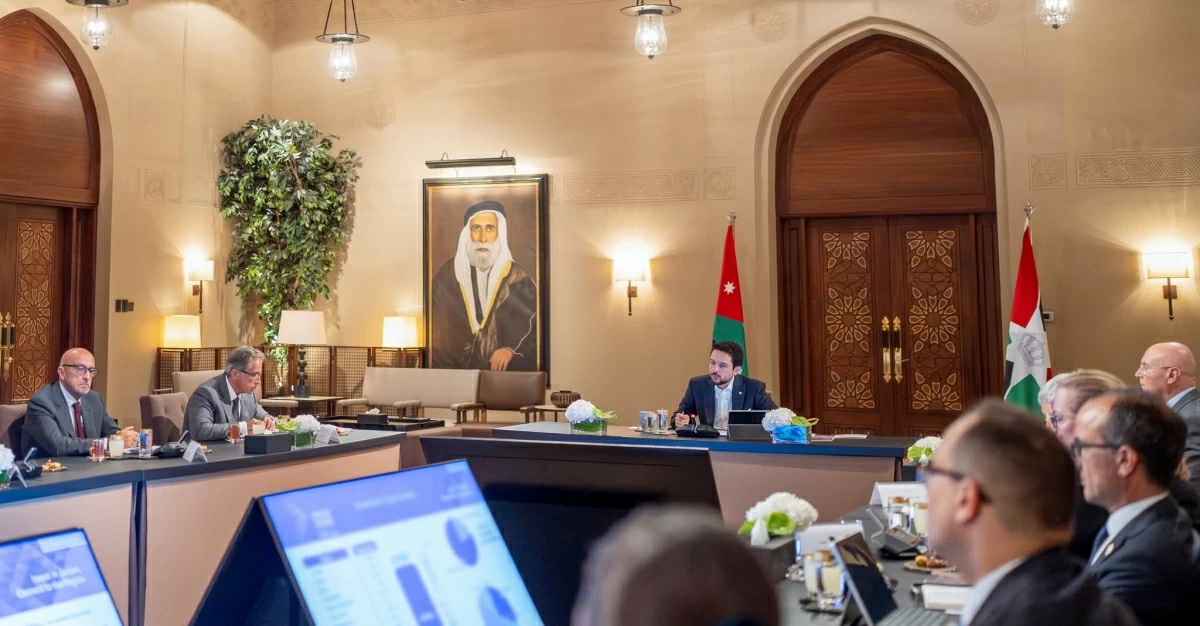 Crown Prince reviews preparations for Jordan-EU Investment Conference