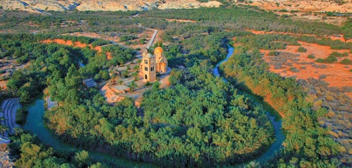 Tourism minister outlines plans to enhance Baptism Site, boost Christian tourism