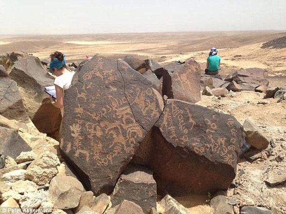 Is This Chess Piece Unearthed in Jordan the World's Oldest?, Smart News