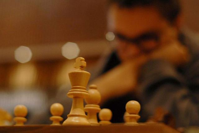 Chess legend Garry Kasparov rolls back the years in competitive