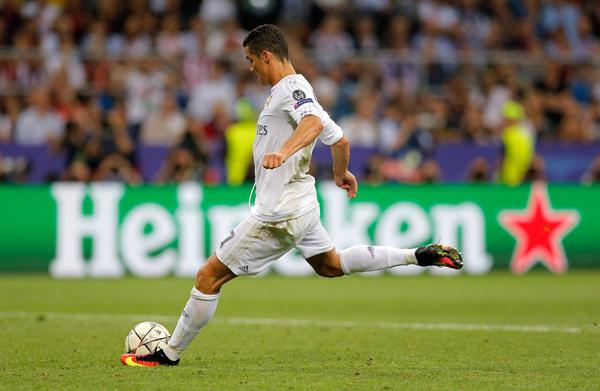 Uefa Champions League Final Real Madrid vs Atletico Madrid Cristiano Ronaldo  goal penalty 4-1!!! on Make a GIF