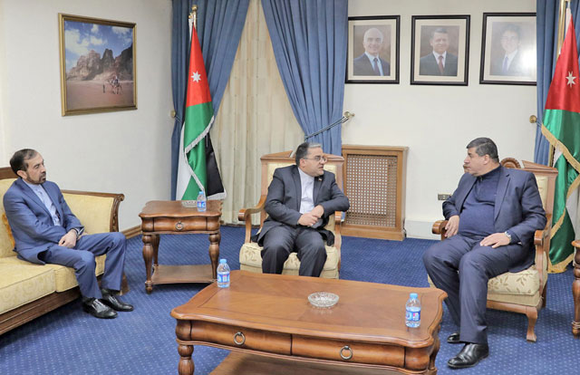 MP Yahya Saud (right) meets with Iran’s envoy to Jordan Mahabati Fardosi in Amman on Tuesday (Petra photo)