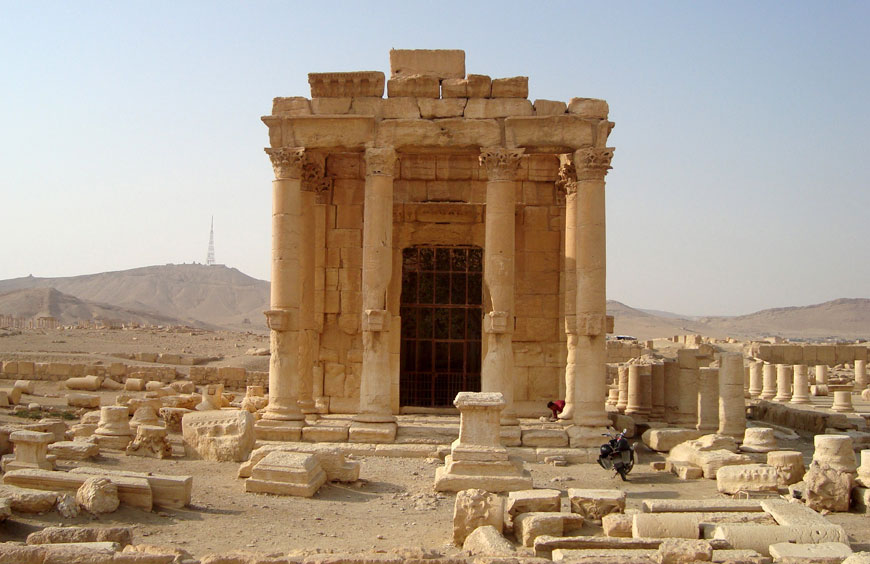 A general view shows the temple of Baal Shamin in the historical city of Palmyra, Syria, October 26, 2009. Daesh’s demolition of a renowned ancient Roman temple in the Syrian city of Palmyra is a war crime that targeted a historic symbol of the country’s diversity, the UN cultural agency UNESCO said on Monday (Reuters photo)