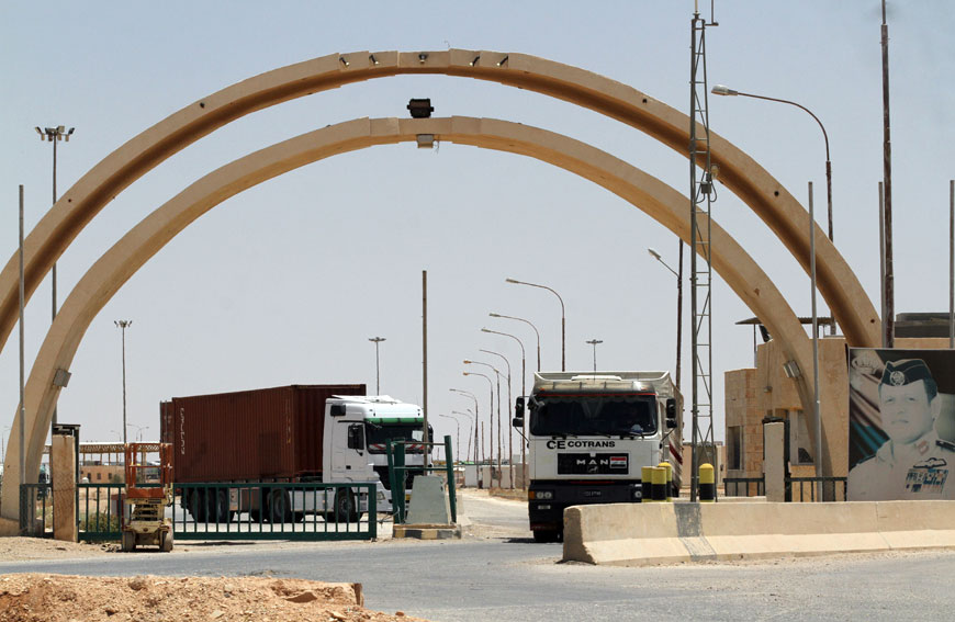 The Turaibil/Karameh crossing connecting Jordan and Iraq has been closed since mid-July when Iraqi authorities closed it until further notice due to security issues and ongoing fighting with extremists in the Anbar province  (File photo)